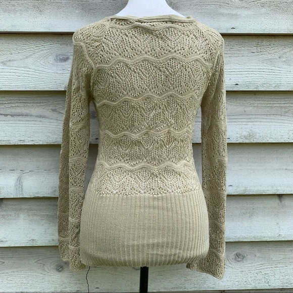 Vintage 90s Oatmeal Beige Crochet Cable Knit Long Sleeve V-Neck Pullover Sweater - Picture 15 of 16